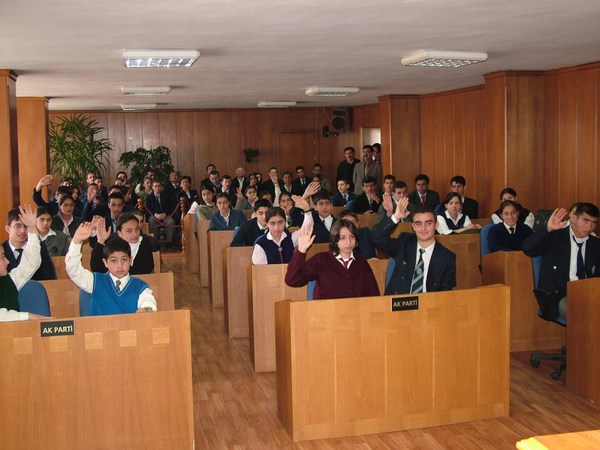 Gençlik Meclisi
